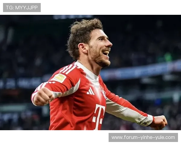 欧洲豪门争夺超级前锋引发转会市场震荡与热议